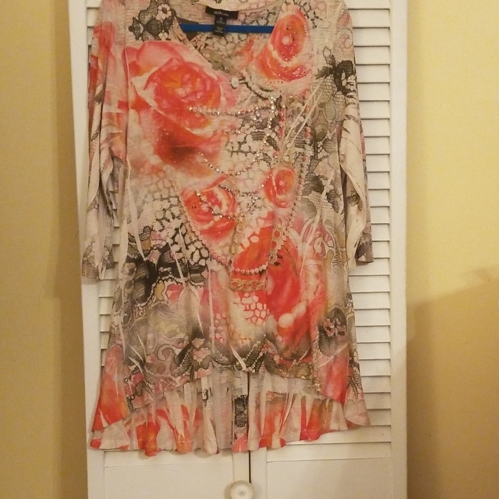 Style and Co women's top